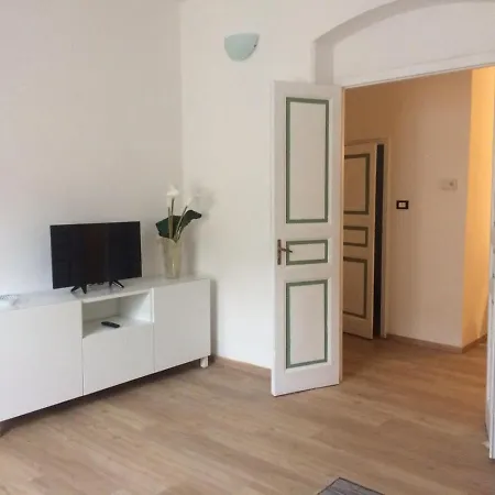 Appartement Bixio9 *